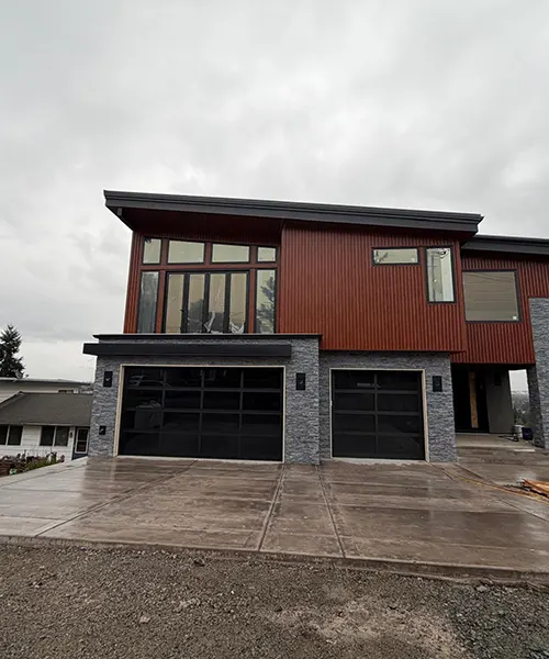Concrete Installation & Color on Patio & Driveway in Seattle 